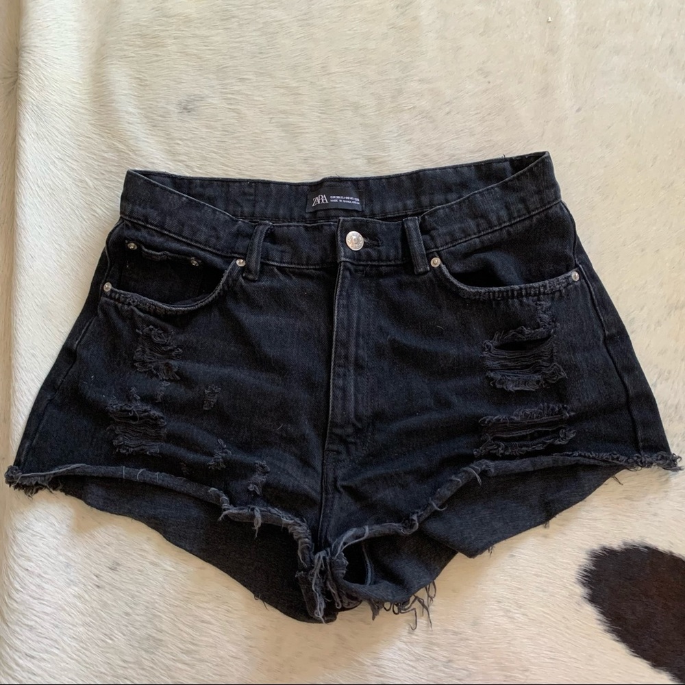 Black denim cutoff shorts!